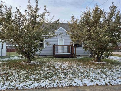 Property at 116 1st Ave NE, Surrey, ND