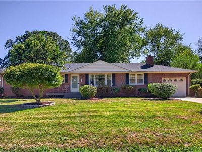 832 Brooke Rd