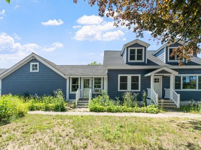 8 Island Pond Road