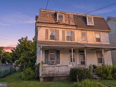113 S 5th St