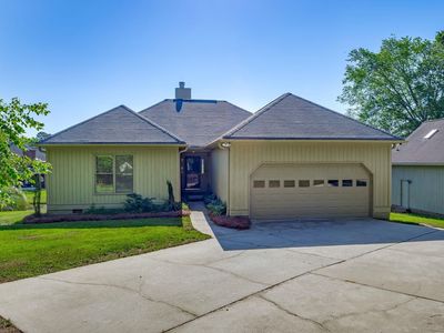 1041 Jones Rd