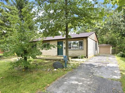 703 Circle Dr