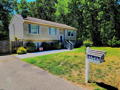 627 Dogwood Ave