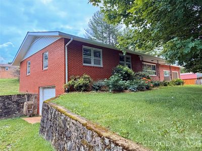 56 Henson Dr