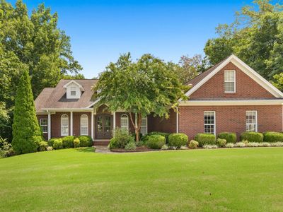 104 Castlewood Ct