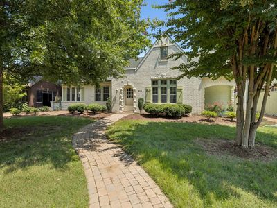 216 Lauderdale Rd