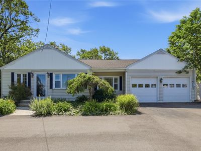 4457 Lake Shore Rd