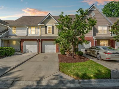 106 Madison Ct
