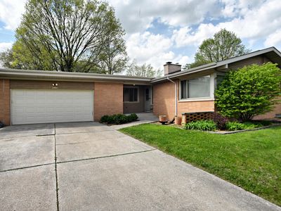 2405 Linden Dr