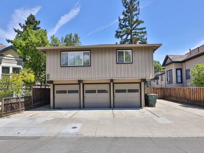 831 Kipling St