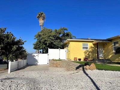 6802 Clara Lee Ave