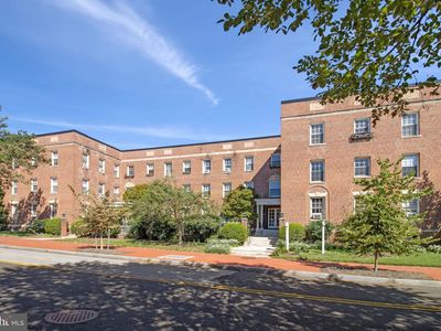 2527 Q St NW APT 110