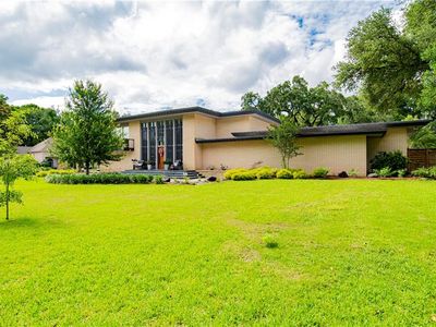 809 Bernard Cir
