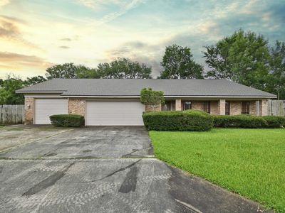 7045 Westgate Dr