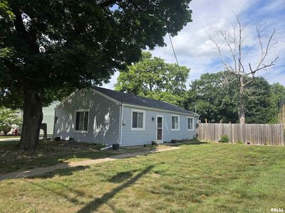 Property at 207 Decatur Rd, Marquette Heights, IL