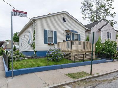 49 Leah St