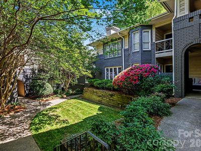 601 Queens Rd APT A