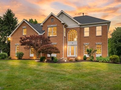 18 Montfort Dr