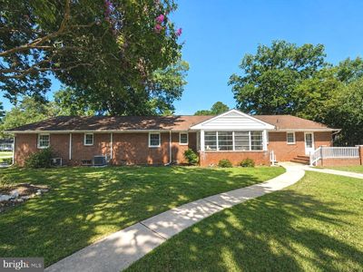 16 Buena Vista Ave