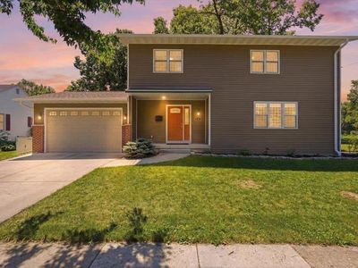 3617 Dennett Dr