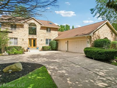 3630 Car Dr