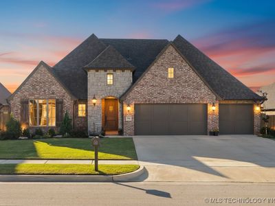 7916 N 147th East Ave