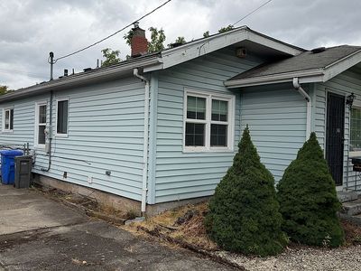 3325 NE 48th Ave