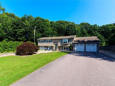 39 Robin Hollow Ln