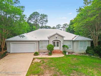 Property at 515 Royal Oak Dr, Pass Christian, MS