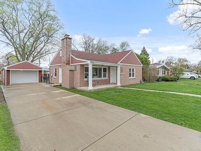 8926 Menard Ave