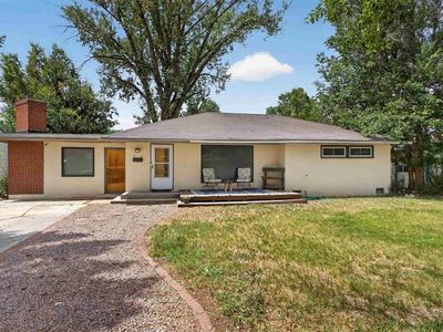 93 El Camino Drive