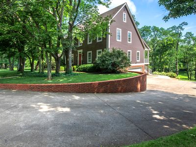 203 W Eagle Rd
