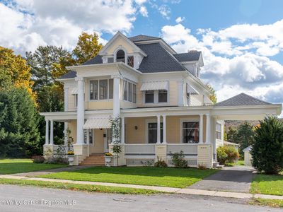 13 West End Avenue