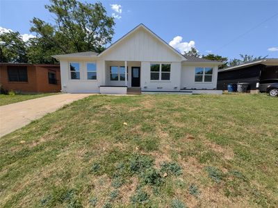 1337 Adelaide Dr