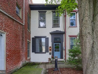 204 E Main St