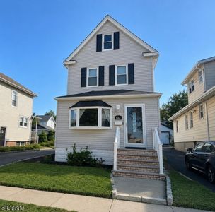 633 Lake Ave