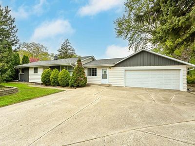 3818 Brooklawn CIRCLE