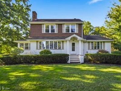 3782 Main St