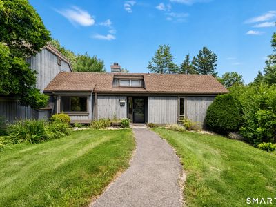 440 Heritage Village #B
