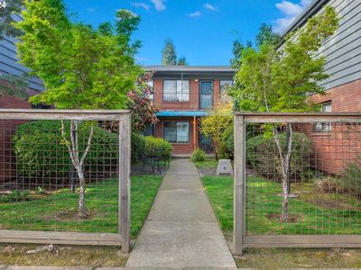 3911 NE Killingsworth St APT 7