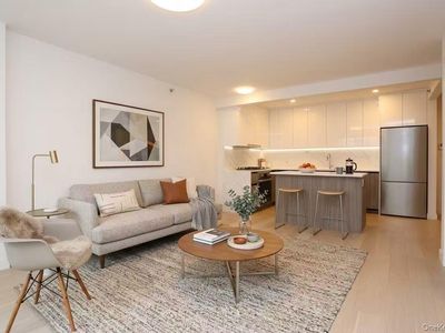 14449 S Northern Boulevard #412