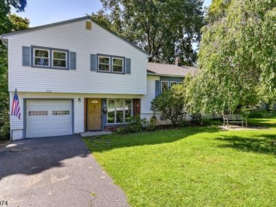 224 Crown Rd