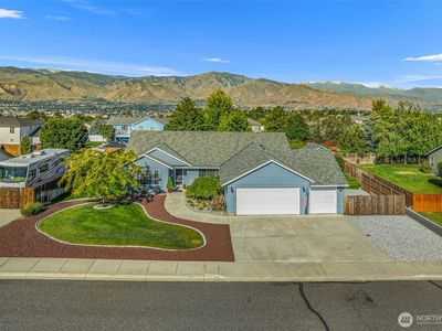2384 Prairie Drive