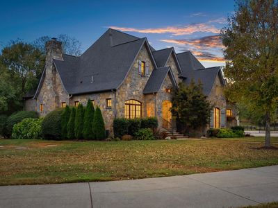 4020 Jessica Ln