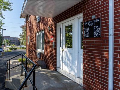 5351 Garden View Court