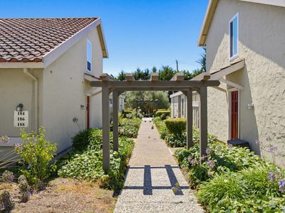 186 Crestview Ct
