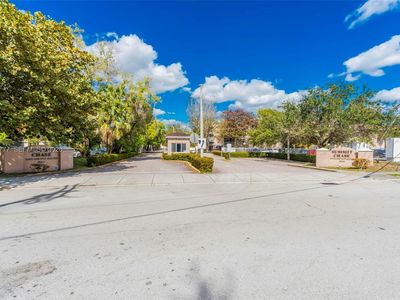 8501 NW 8th St APT 110