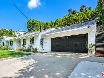 1450 N Bundy Dr