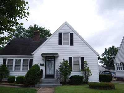 415 Thurman Ave