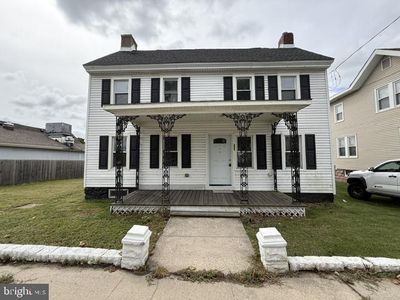 348 Main St